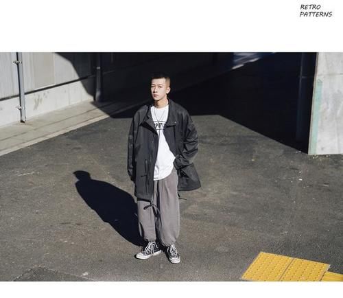 『颜色搭配』经典黑白灰穿搭,做个帅气的酷男孩
