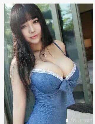 美女们穿裙子一定要注意了 尴尬总是来得太突然让人措手不及