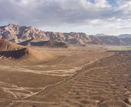 世界最危险的公路：沿途是危机四伏的狼群，环境气候十分恶劣