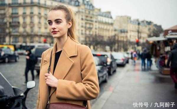 「柔美」个性时尚的美女街拍:柔美娇俏的美女,穿出女人知性美
