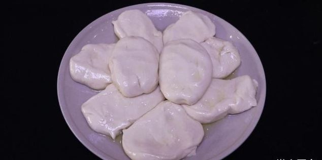  咬一口：宅在家教你做葱油饼, 咬一口酥掉渣, 我家三天两头吃