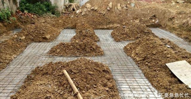 乡村大哥仅仅花了20万，就建了精美的别墅，乡亲们却很妒忌呀！