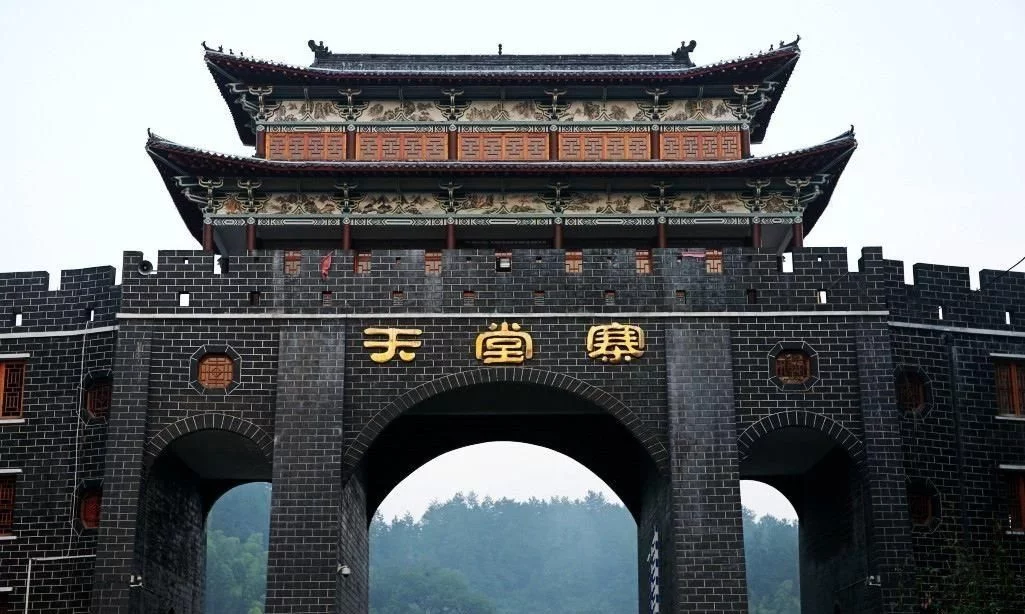 大别山的第二高峰上,天堂寨拥有一百多个瀑布,让你一次看个够【2020热门旅游景点】