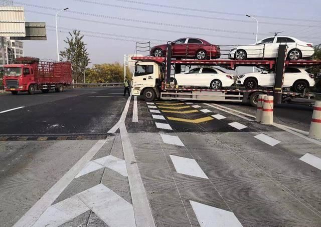  「高速」江苏高速1个月劝返3万多辆超限超载货车，下月起外省高