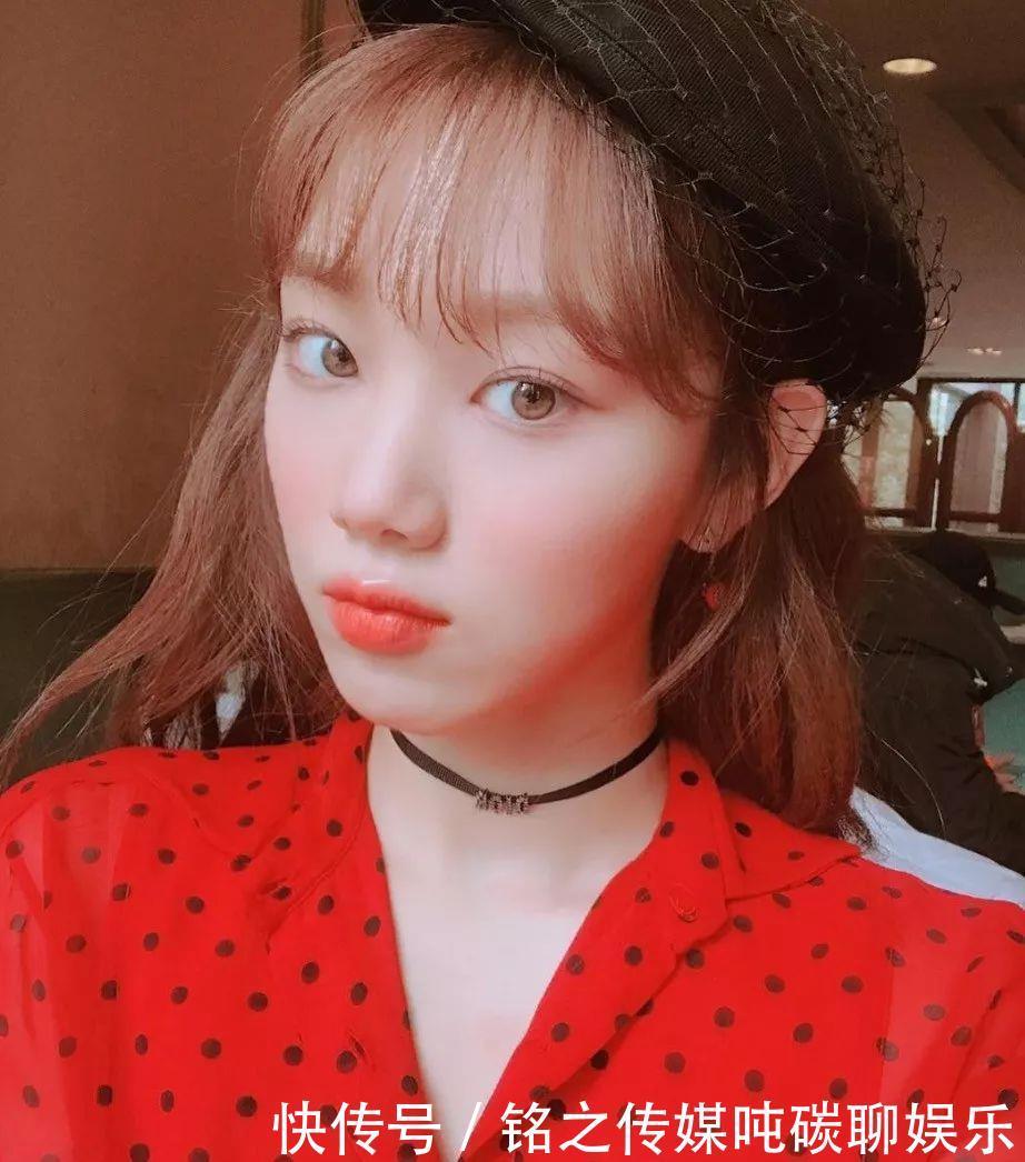  「就要」春季就要焕然一新，从衣服到鞋子，这些最时髦元素让你仙气十足