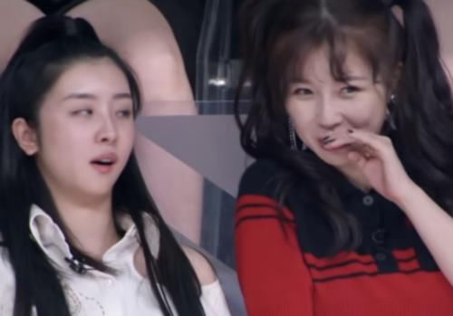 「揭底」虞书欣表面上跟赵小棠是姐妹，背后却偷偷“揭底”，小心思太深了