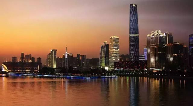  『居民们』中国居民存款最多的八大城市：成都杭州榜上有名，第一实至名归