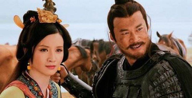  『救场』曾经是年薪千万的设计师，被胡歌拉去拍戏救场，如今火的一塌糊涂