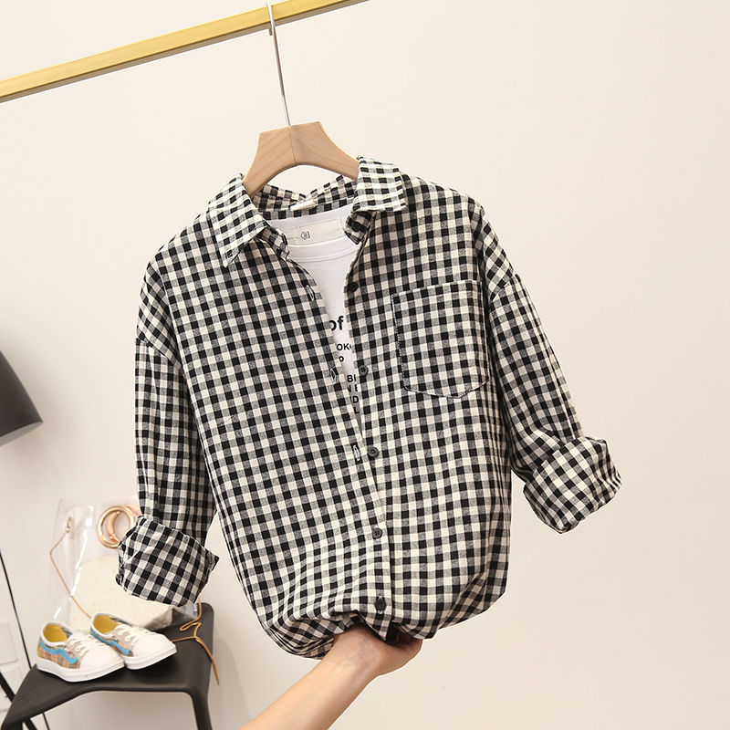 卫衣好穿但没气质，瞧下图女人穿这种嫩美衫，姐姐看了忍不住