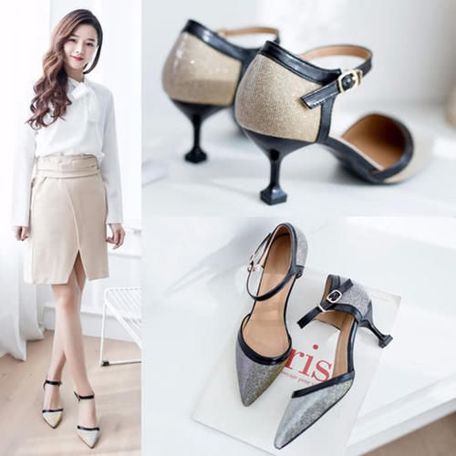高跟的“露趾”凉鞋,让脚更纤细迷人,舒适还显高,让人过目难忘