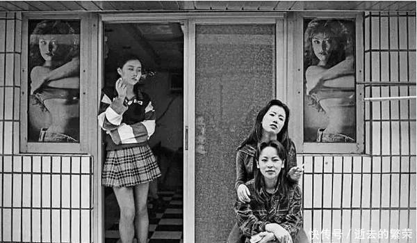  街头|90年代深圳老照片： 经济发展迅速, 街头随处可见大哥大和