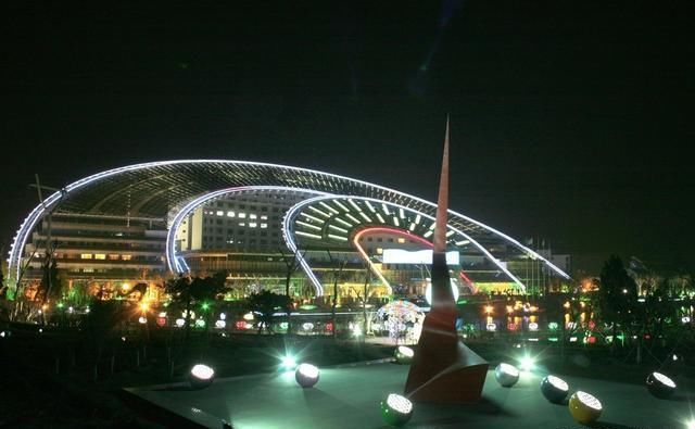 山东17市人均收入汇总:菏泽垫底，济宁第十一，烟台老五