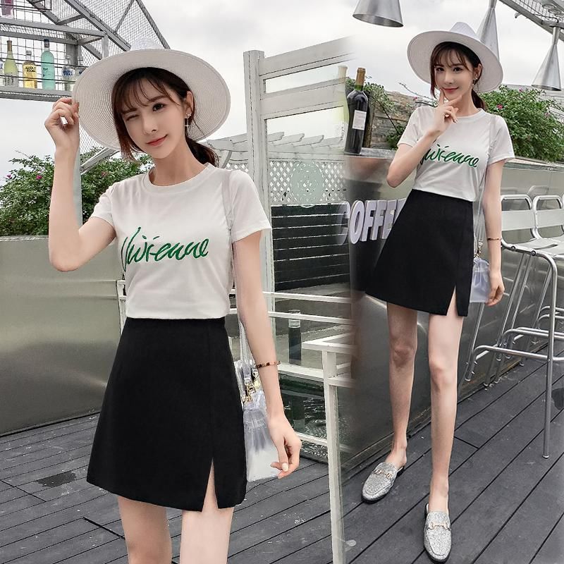 穿短裙露出安全比走光还尴尬，聪明女人穿防走光短裙裤，简约优雅