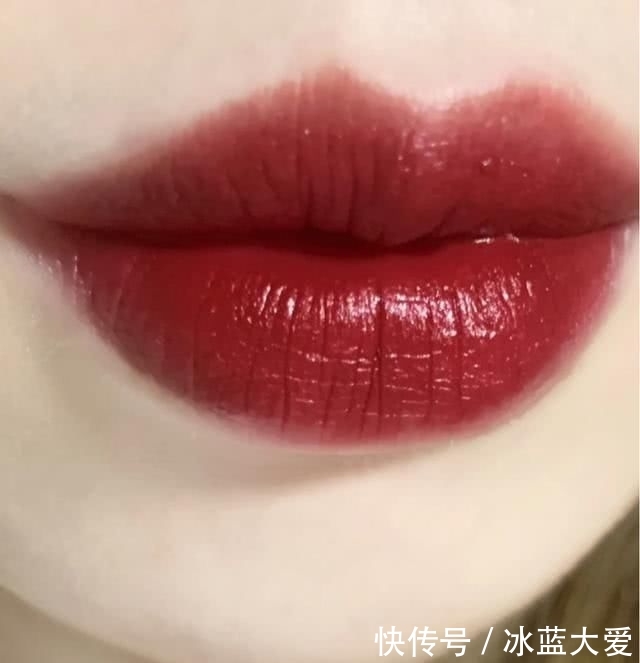 口红的颜色：TF最美色号来袭，16经典，15减龄显白，80妖艳，08黄皮百搭！