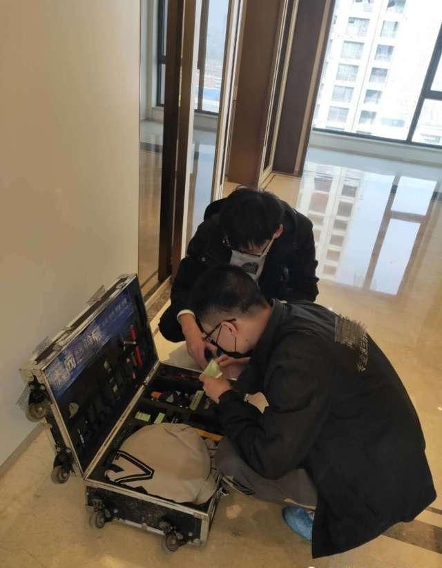  『影响』新房入住一个月，墙体开裂，开发商：不影响
