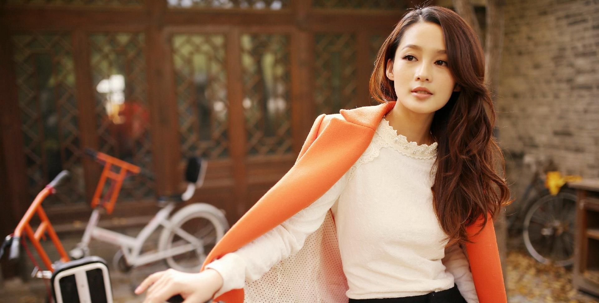  「田小娥」90后小花李沁，心素如简，人淡如菊