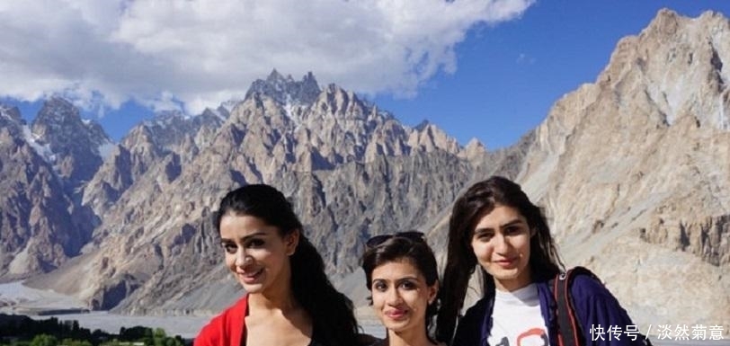 实拍到巴基斯坦旅游的中国游客, 待遇超高很幸福