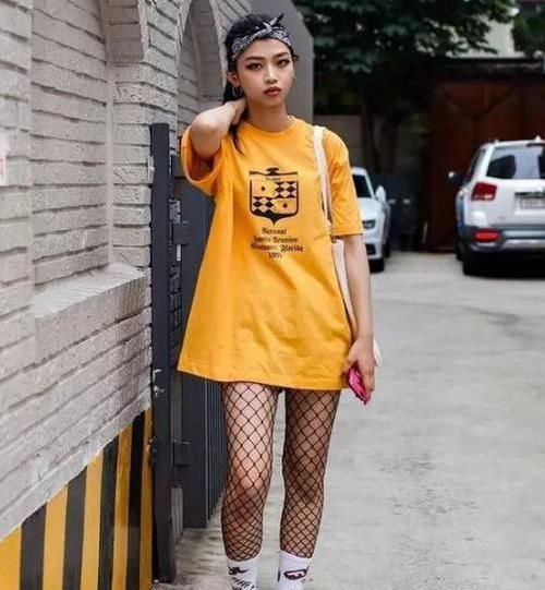  『下半身失踪』小个子女生穿衣不要慌，看看欧美时尚博主，照着穿显高又显瘦