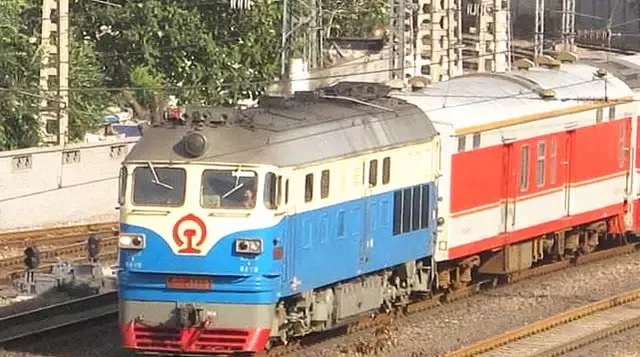 中国“最特殊”的一辆火车，只提供卧铺且中途不停靠，票价比较低