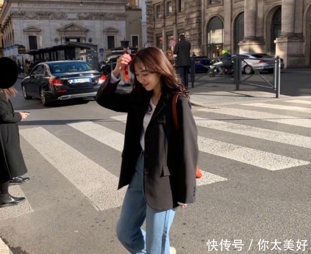  带着几分@别纠结搭什么裙子？换它时髦指数飙升