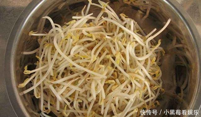  #酱油#炒豆芽，先放醋还是酱油厨师都不是，这样做入口清脆还下饭