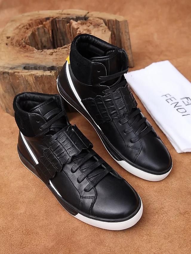 阿玛尼，芬迪休闲鞋，集时尚个性于一体，体现一种潮流灵魂所在