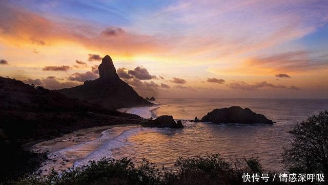 非洲“最美”的杀人湖，一夜夺走2000个生命，仍有游客到来