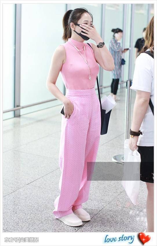 82斤周迅和106斤陈乔恩同穿背心，网友:吓得我立马放弃减肥