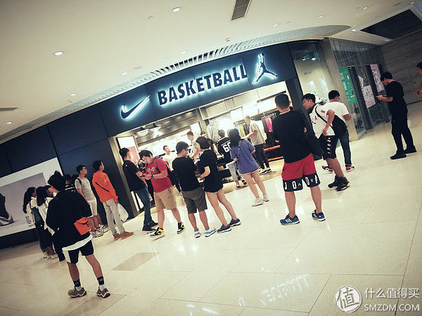 AJ13熊猫发售，这次绝不放过!AIR JORDAN 13男女款同框【真人秀】