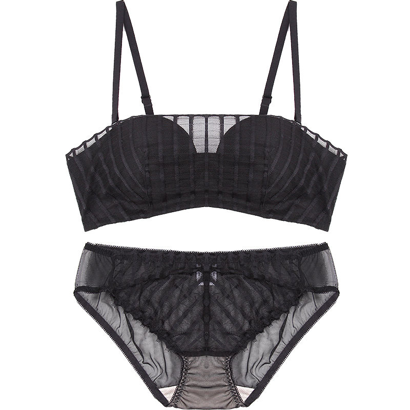 传统套装太普通没亮点?神秘性感的蕾丝，尽情秀出迷人身材