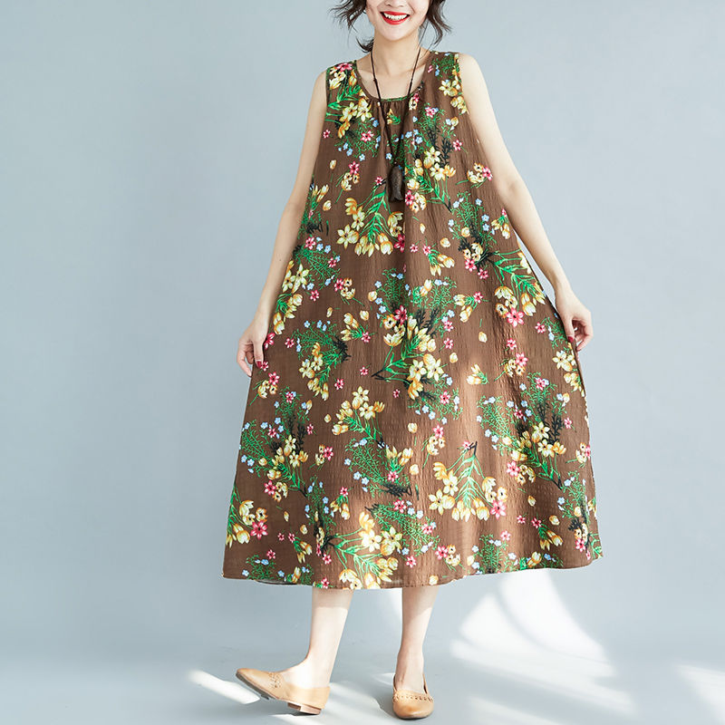 本以为蚕丝裙就够美了，没想到无袖裙更秀魅力，咋穿都得劲