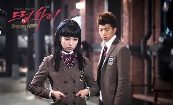 『追梦』有一种卡司叫《追梦高中》,9年前还是不起眼的演员,如今都是顶流