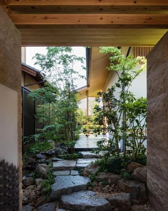 除了中式、西式，我更爱上了日式院子