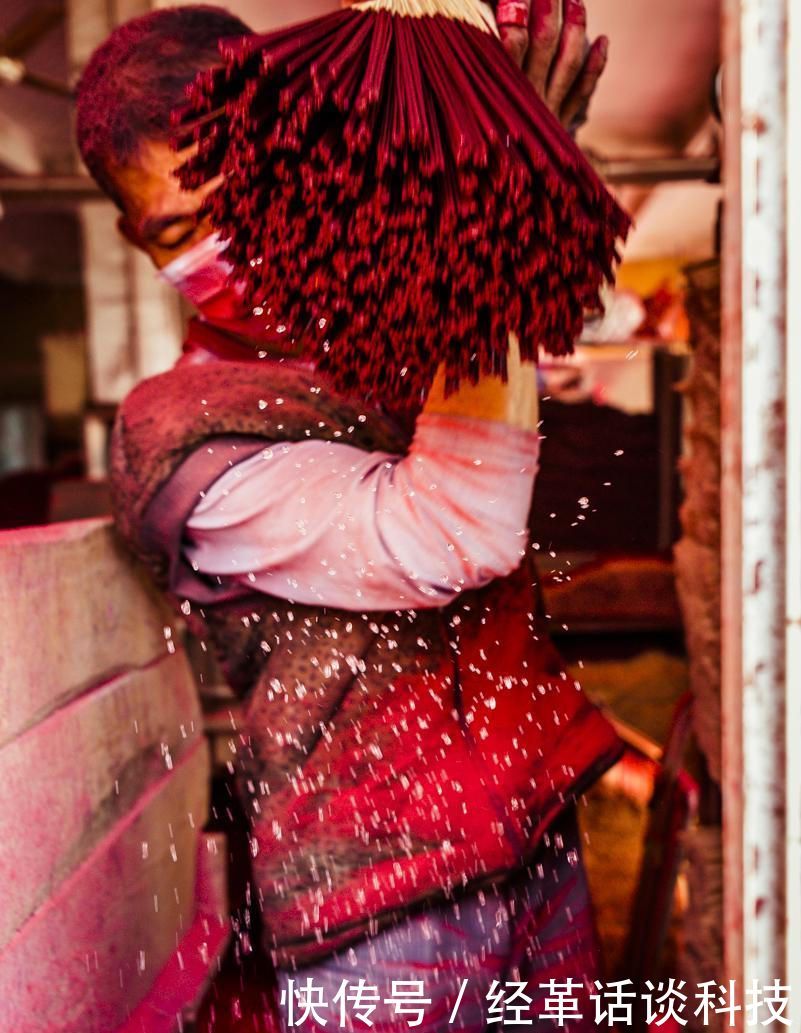 【制香工人】自驾游闽南,探访“中国第一香都”,目及之处,满眼“血色”!