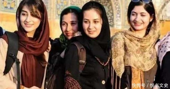 在巴基斯坦有个习惯，不懂的话就会出现：一个人去，三个人回来