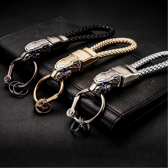 钥匙打死不再放裤兜，新一代“万能钥匙扣”挂腰间，让人相见恨晚