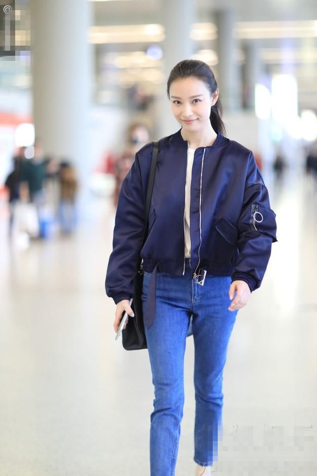 女星穿牛仔裤：杨幂倪妮热巴超好看，但最美的还是八九十年代的她