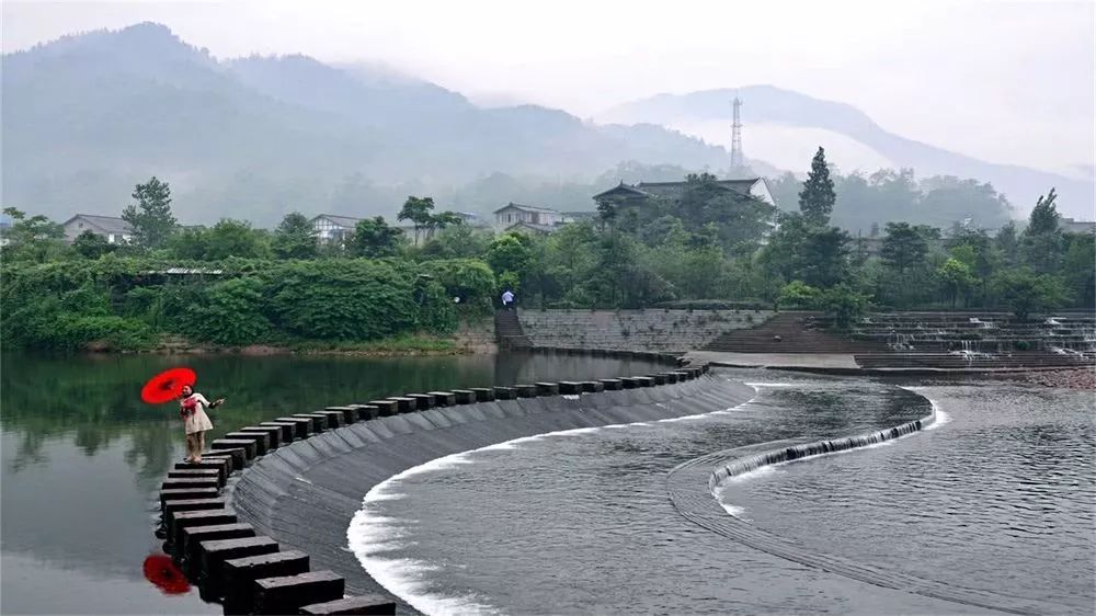 四川“最美”古镇,不输凤凰古城,不收门票却鲜为人知