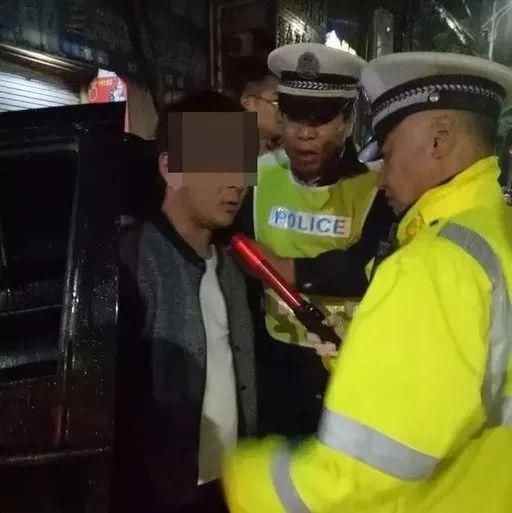 辟谣柳州交警全城大检查？不按规定停车一律开罚单？交警回应了…