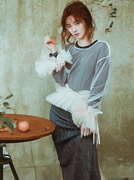 鞠婧祎不愧是“四千年美女”！身穿这纺纱裙的她就像“仙女下凡”