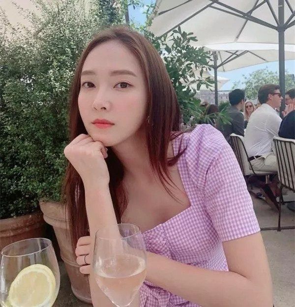 林允关晓彤因“霸凌脸”不受女生喜欢?