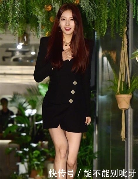 林允儿■同款西装裙造型，美得各有风格！，24岁裴秀智和29岁林允儿