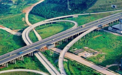  「高速」为何国家禁止使用混凝土修建高速公路？原因就是这么简