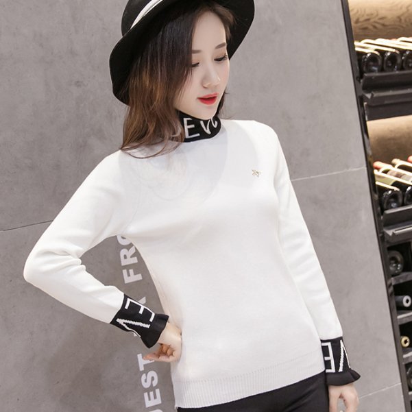 漂亮的居家小姐姐，相当有意思小衣服，既漂亮又清纯