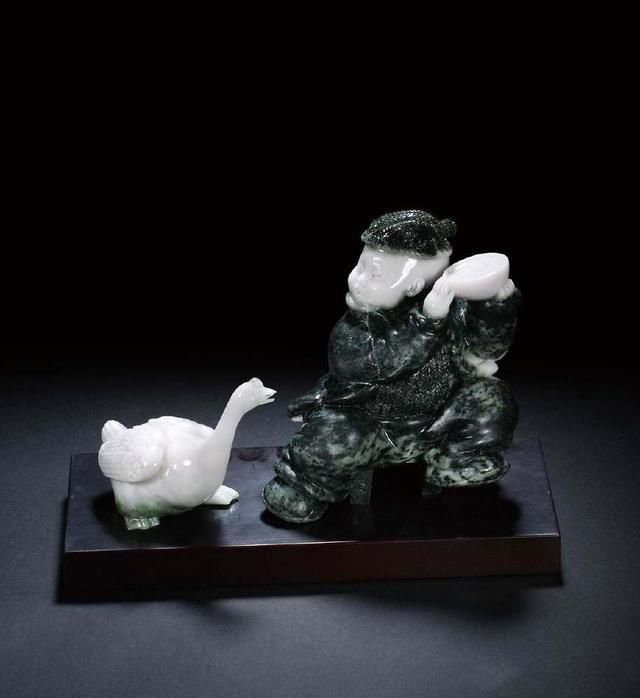 四大名玉之一，独玉，又叫南阳翠