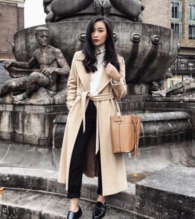  「圈粉」身材矮小样貌平平，158cm亚裔博主凭借一衣多穿，圈粉小个子