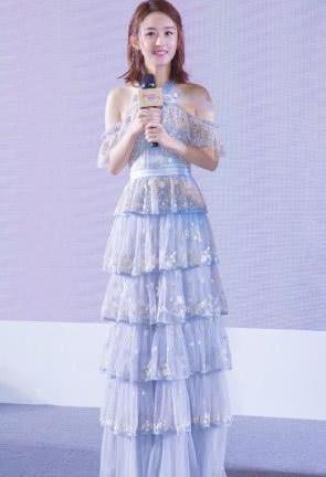 26岁热巴撞上31岁赵丽颖，终于见识大家闺秀和小家碧玉的差距