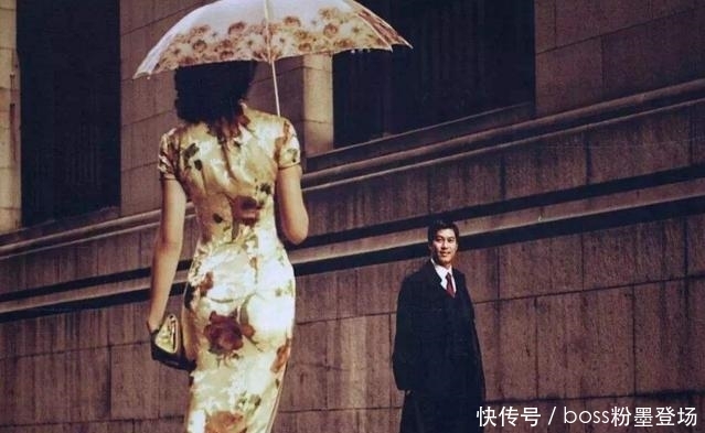 『气质』适合穿旗袍的女生,身上都有这3个“特征”,优雅且有气质!