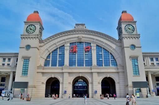 湖北最误导人的火车站，看名字以为来错地方!外地人经常被搞迷糊