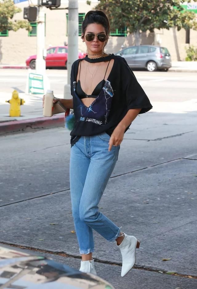 拿下Justin Bieber，我觉得海狸可能赢在了内衣上！